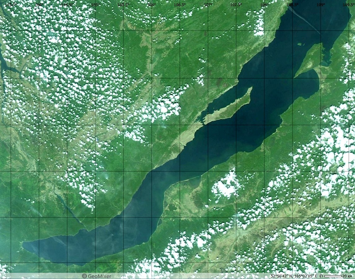 Рис. 5. Оптическая съемка спектрорадиометра MODIS на ИСЗ Terra от 3.07.2015 – хорошо различимы области «позеленения» воды на участке прибрежной зоны от устья р. Селенга и до Баргузинского залива.